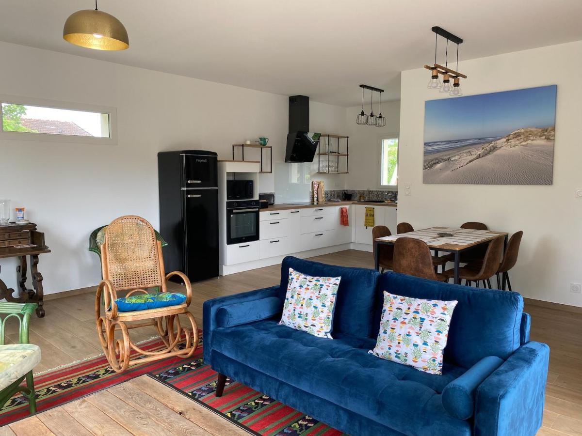 Alice's House, Maison & Grange A 10km De L'ocean Holiday home