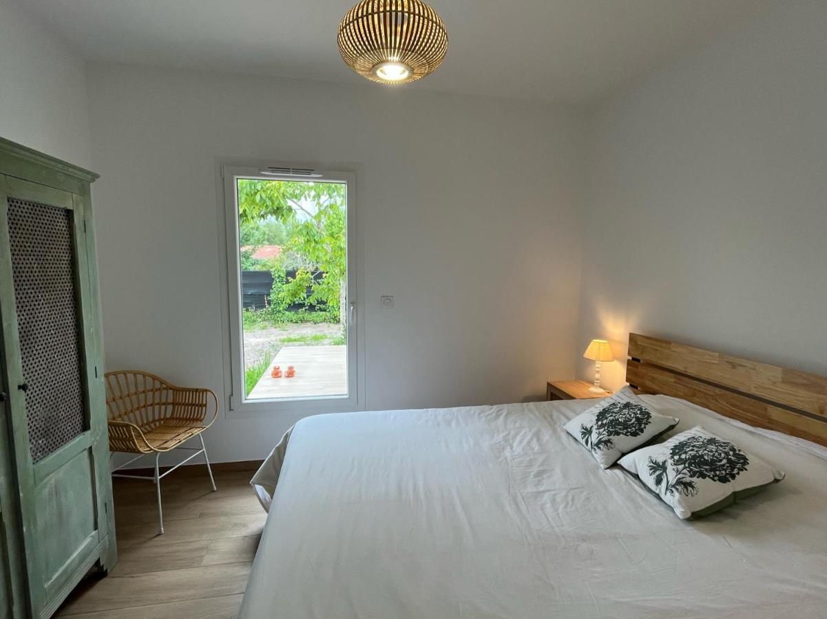 Alice's House, Maison & Grange A 10km De L'ocean Holiday home Naujac-sur-Mer